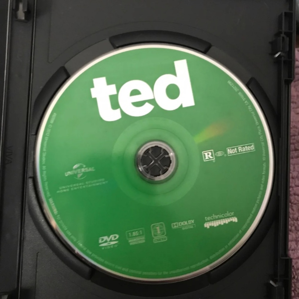Ted DVD - Picture 3 of 3